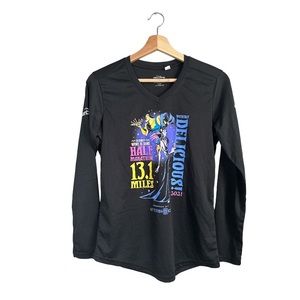 RunDisney Wine and Dine half marathon women’s small long sleeve shirt black 2021